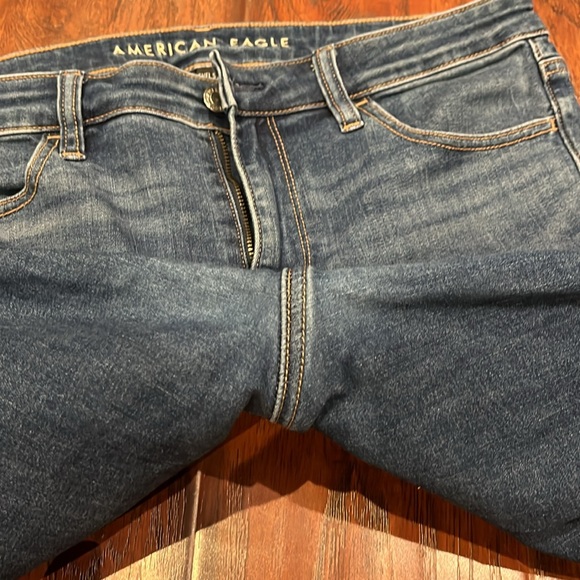 American Eagle skinny jeans - Picture 3 of 8